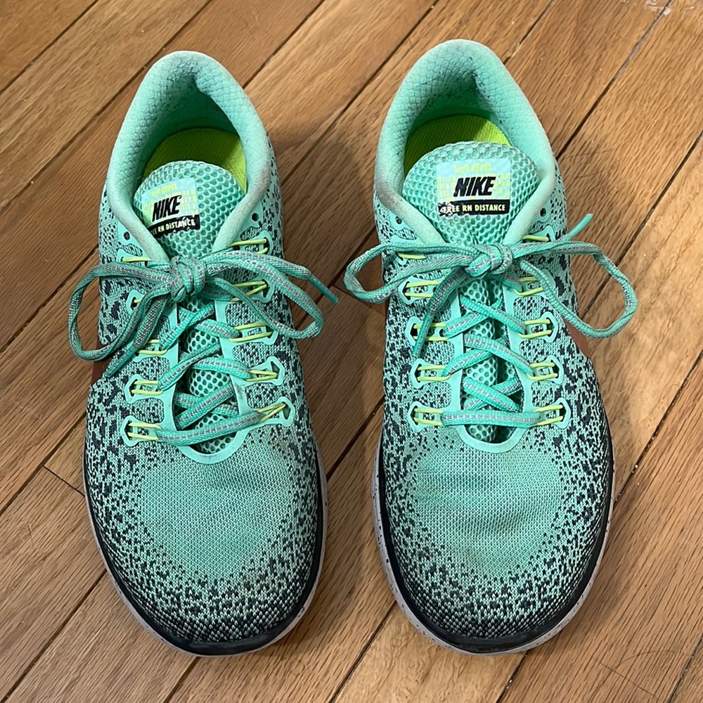 Nike Free Run Distance Sneakers